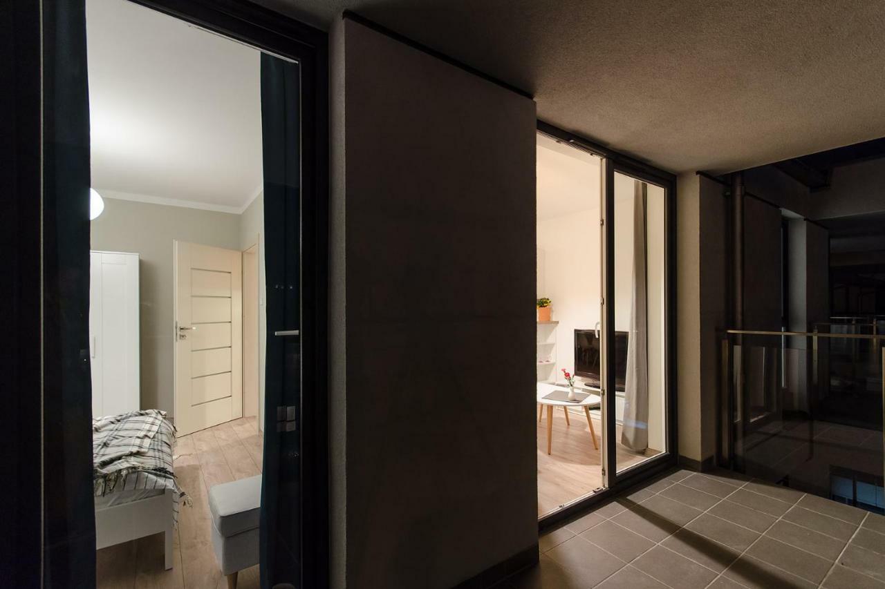 White Swan Apartment كراكوفيا المظهر الخارجي الصورة